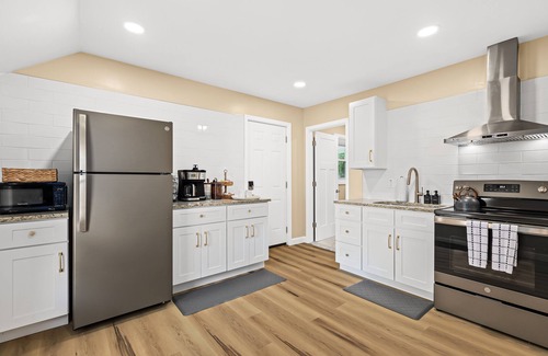 Mount Clemens Apartment | Tranquil 2BR Oasis with King Beds & Child-Friendly Amenities