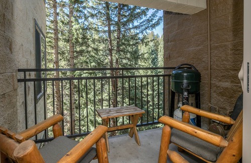 Peak 9 Condo | Newly Remodeled 2BR Condo - Steps to Lift & Downtown Fun