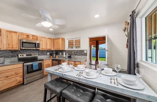 Tucson House | Pet-Friendly 2BR Home with Ocean View & Patio Near Airport
