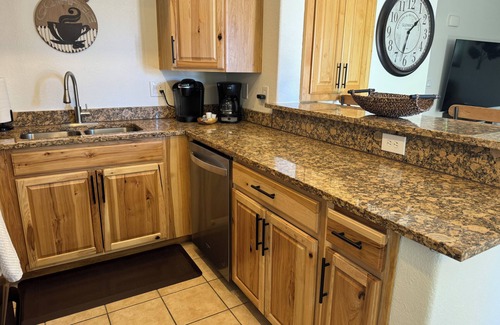 Mesquite Condo | Pet-Friendly Ground Floor Retreat with Mountain View