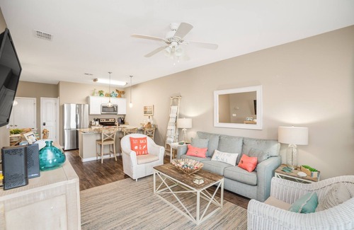 Corpus Christi House | Beachside Retreat: Balcony Views, Resort Pools & Playground