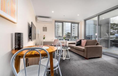 Gungahlin Apartment | Modern 2BR Apartment in Gungahlin Town Centre with Pool