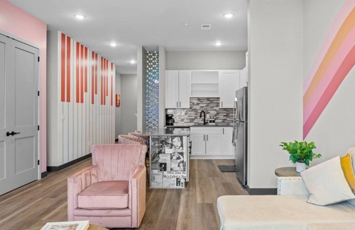 South Nashville Apartment | 2BR Apt - Parking & 8 Min to Broadway, Sleeps 6!