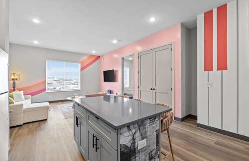 South Nashville Apartment | 2BR Apt - Parking & 8 Min to Broadway, Sleeps 6!