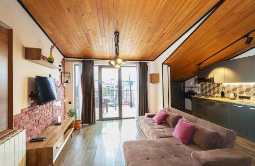 Avlabari Apartment | Inviting 2BR Apartment with Terrace & Scenic Views
