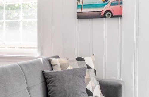 Beasley Apartment | Cozy 2BR Apartment Near Parks & Shopping with Netflix