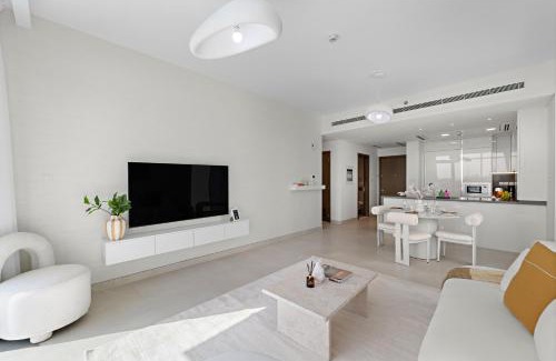 Al Safa Apartment | 2BR Canal Front B3, Canal Views