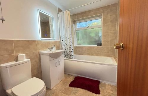 Lacey Green House | Cozy Furnished Property with Pool and Parking for Families