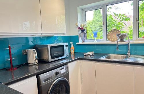 Lacey Green House | Cozy Furnished Property with Pool and Parking for Families