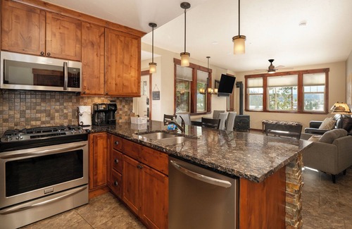 Fraser Condo | Tranquil Retreat | Steps from Winter Park Resort