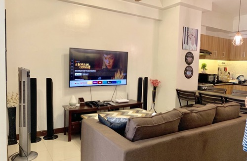 Davao Condo | Cozy 2BR Condo with Pool, Kitchen & NETFLIX @ Verdon Parc