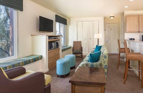 Las Vegas Condo | Top-Rated 2br Condo Near Las Vegas Strip with Spa Access