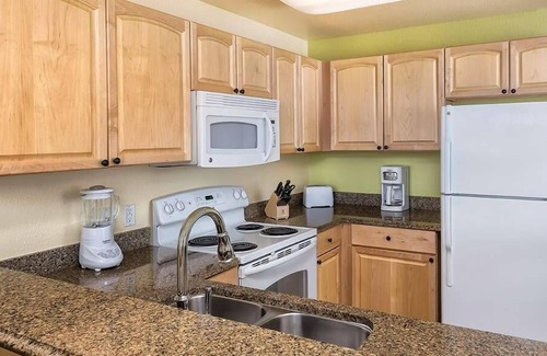 Las Vegas Condo | Top-Rated 2br Condo Near Las Vegas Strip with Spa Access