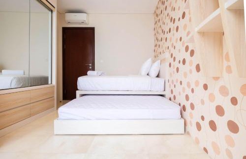 Mampang Prapatan Apartment | Modern 2BR L'Avenue Apartment with Pool & Family Friendly
