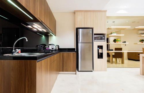 Mampang Prapatan Apartment | Modern 2BR L'Avenue Apartment with Pool & Family Friendly