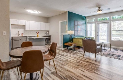 McNeil Apartment | 2BR CozySuites w/ Soaring Mountain Views! #05