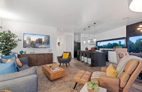 Central East Austin House | Designer 2BR Condo in Trendy Downtown Austin