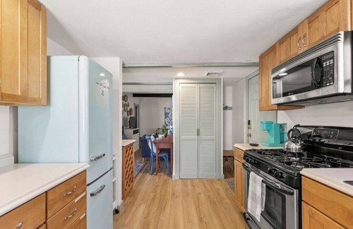 Dennis Port House | Relaxing 2BR Retreat with Ocean View, Steps from Beaches