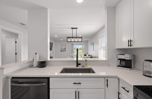 Bay Acres House | Charming 2BR Florida Home with Oceanfront Views!