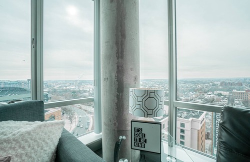 Downtown West Apartment | Stylish 2BR Apartment in Downtown Baltimore with Great Amenities