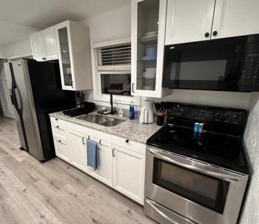 Cheyenne Apartment | Modern 2BR Gem with Child-Friendly Amenities & High Ratings