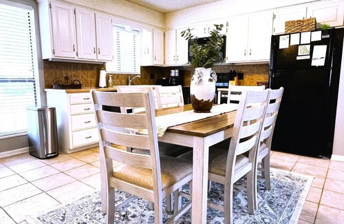 Osage Beach Condo | Pet-Friendly Ozarks Kapilana: Lake & Pool View Retreat