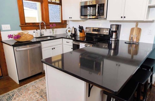 Roanoke Condo | Guest-Centric Getaway at The Winona House - Rated 9.8/10