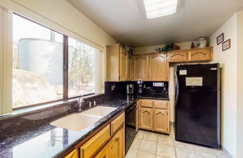 Lakeshore Condo | Inviting Lake Home with Scenic Views and Family-Friendly Amenities