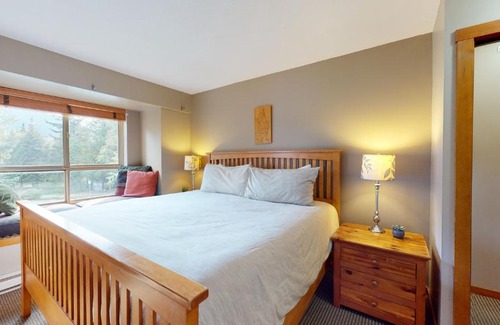 Village North House | Inviting Multi-Level Home in Whistler with Hot Tub & Spa