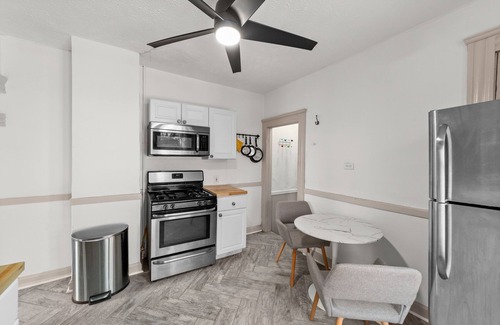 Little Italy Apartment | Discover a 2BR Haven in Vibrant Little Italy