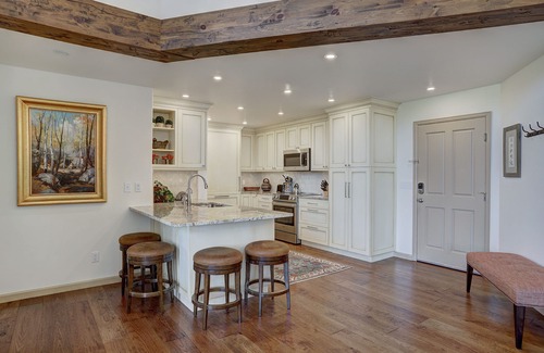 Edwards Condo | Guest Rated 10/10: Modern 2BR Condo at Seasons At Arrowhead