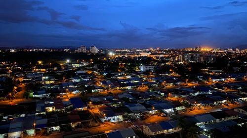 Kuching Apartment | Inviting 2BR Jazz Suites near Megamall Kuching, Rated 9.1
