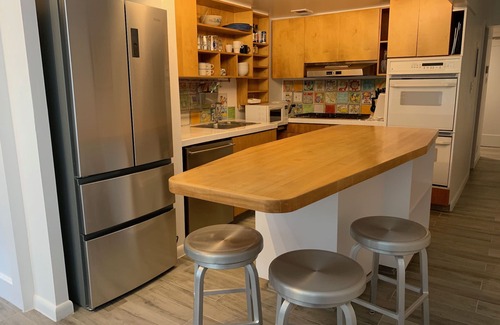 Upper West Side House | Inviting 2BR Loft Steps from Central Park - Rated 9.8