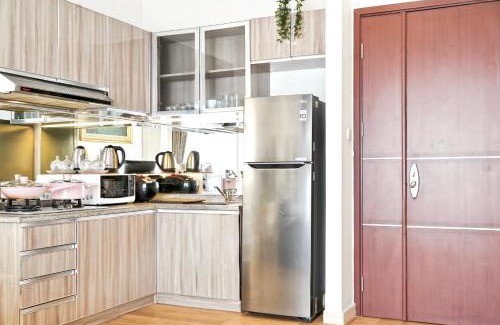 Chinatown House | Cozy Lucky Tower Residence: 2BR Condo with Pool & Spa