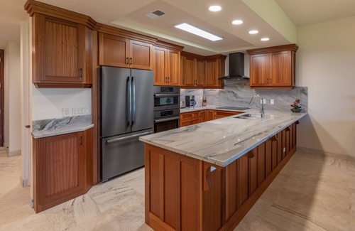 Kamuela Condo | Oceanfront Escape: Unforgettable Views Await Your Getaway