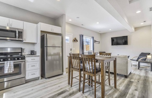 Monument House | Modern Cottage with Hot Tub Near USAFA - Rated 9.2/10