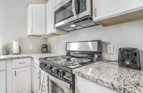 Monument House | Modern Cottage with Hot Tub Near USAFA - Rated 9.2/10