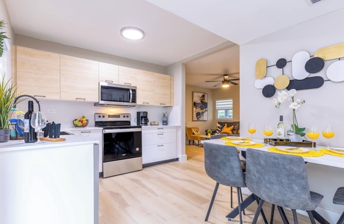 Flagami House | Modern 2BR Getaway with Terrace Near Airport & Coral Gables