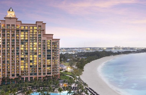 Paradise Island Condo | 2BR Oceanfront Suite – The Reef Atlantis, Full Kitchen & Balcony Sleeps 9