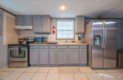 Union Park House | Pet-Friendly 2 Bed Cabin by UCF - Perfect for Families!