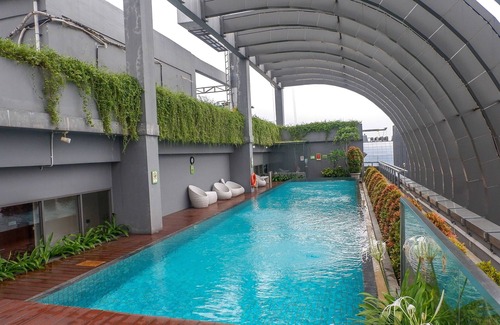 Pancoran Apartment | Cozy 2BR Pancoran L'Avenue Apartment with Pool & Kitchen