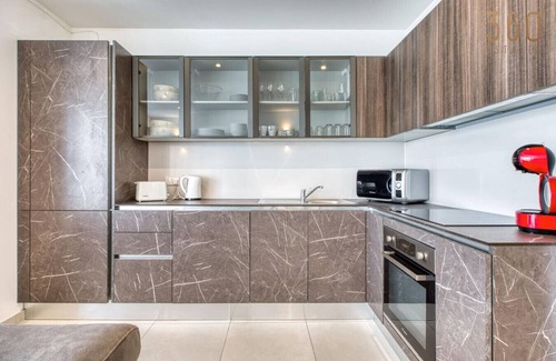 Pieta Apartment | 2BR Penthouse with views overlooking Pietà Marina!