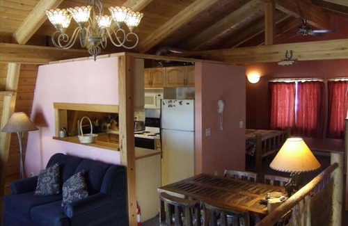 Driggs House | Pet-Friendly 2BR Darby Barn with Breakfast & Family Amenities