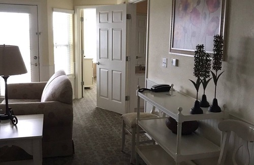 Kimberling City Resort | Elegant 2BR Presidential Suite with Pool and Spa Access