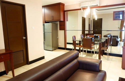 Cipete Utara Apartment | Family-Friendly 2BR Suites with Pool & Kitchen Access