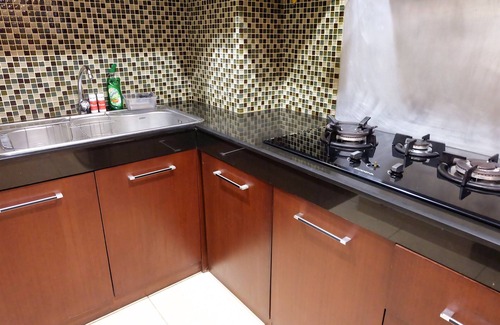 Cipete Utara Apartment | Family-Friendly 2BR Suites with Pool & Kitchen Access