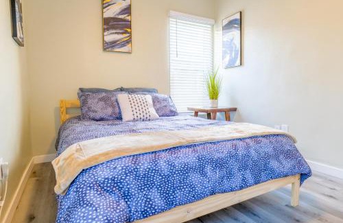 Hillcrest Apartment | 2BR Retreat Near Balboa Park