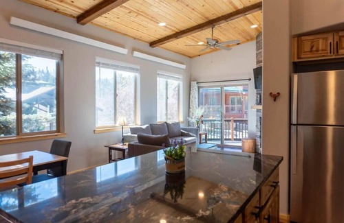 Breckenridge House | Riverside Cabin Retreat with Hot Tub Access & Trails Nearby