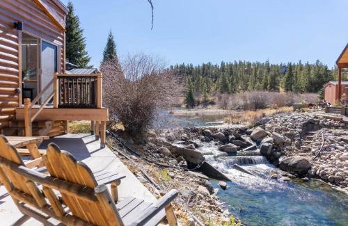 Breckenridge House | Guest Rated 10/10: Riverside Cabin with Hot Tub Access