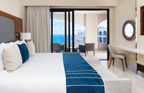 San Jose del Cabo Resort | Exclusive 2BR Ocean View Suite with Spa & Pool Access